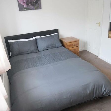 The Haven Hotel Luton  Bagian luar foto