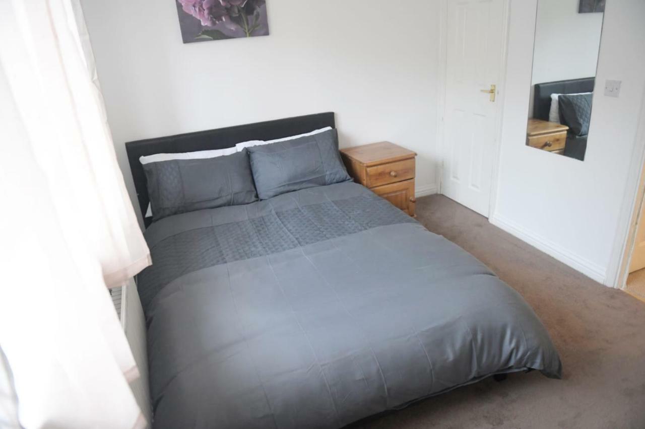 The Haven Hotel Luton  Bagian luar foto